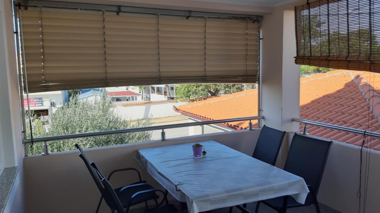 Apartmani Resetar 普利拉卡 外观 照片