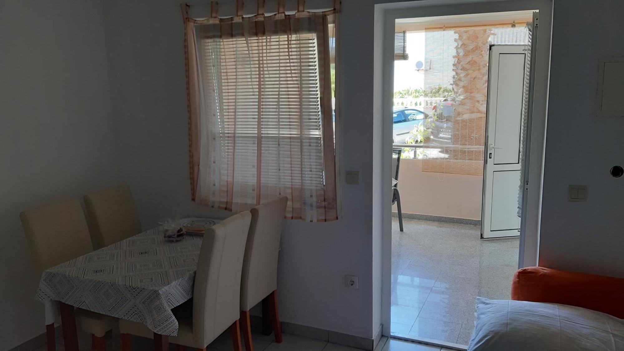 Apartmani Resetar 普利拉卡 外观 照片