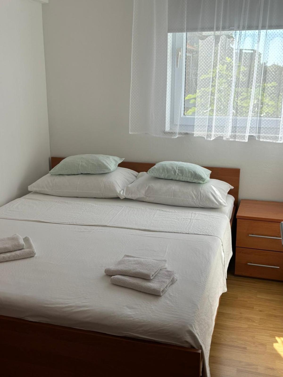 Apartmani Resetar 普利拉卡 外观 照片