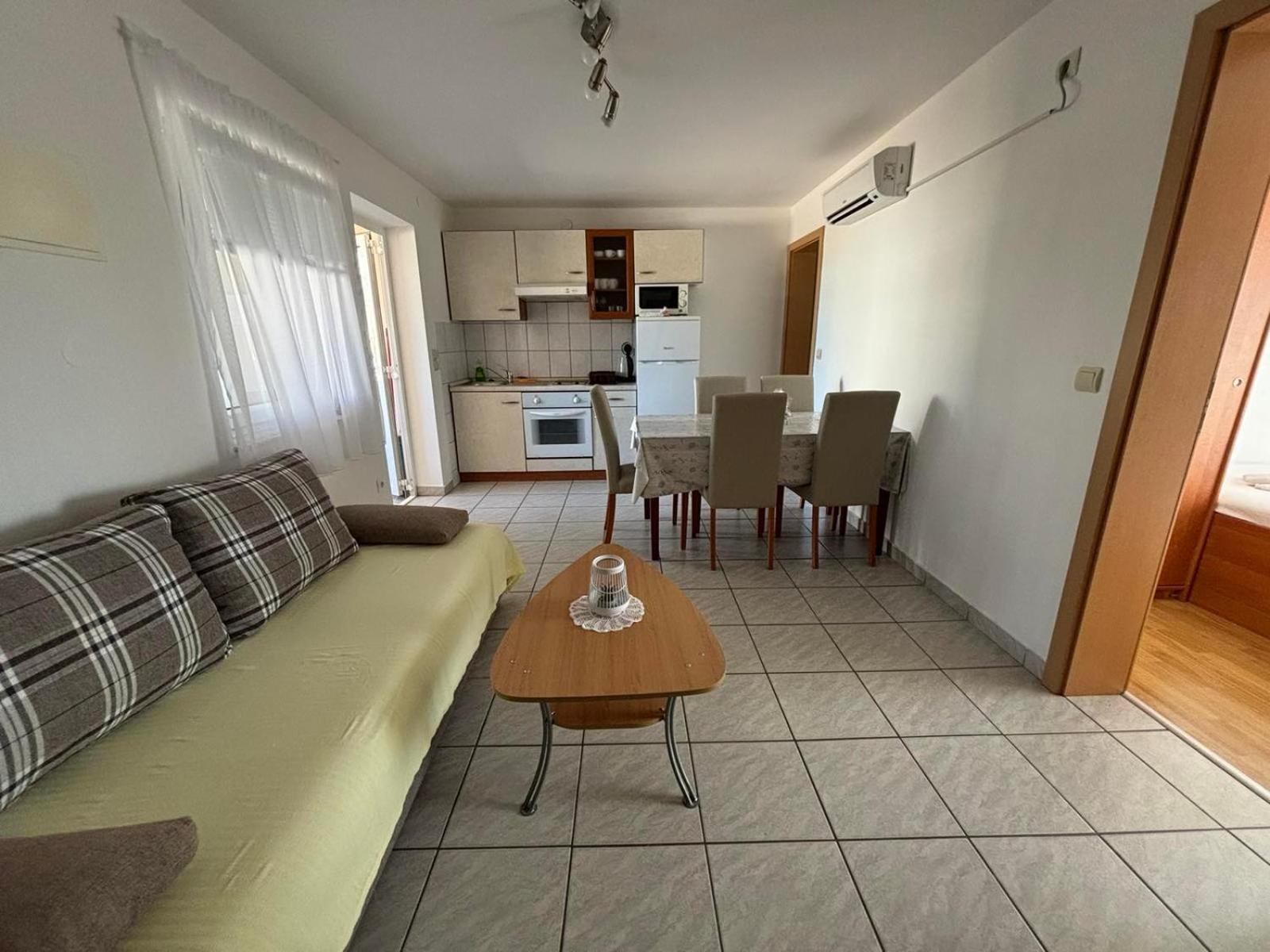 Apartmani Resetar 普利拉卡 外观 照片