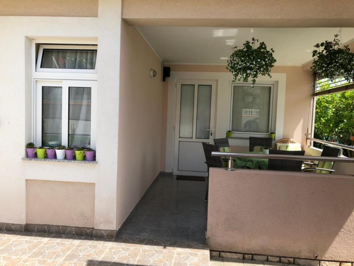 Apartmani Resetar 普利拉卡 外观 照片