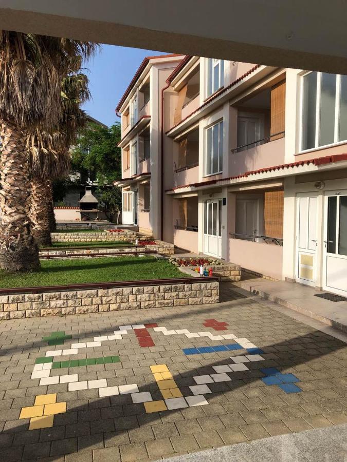 Apartmani Resetar 普利拉卡 外观 照片